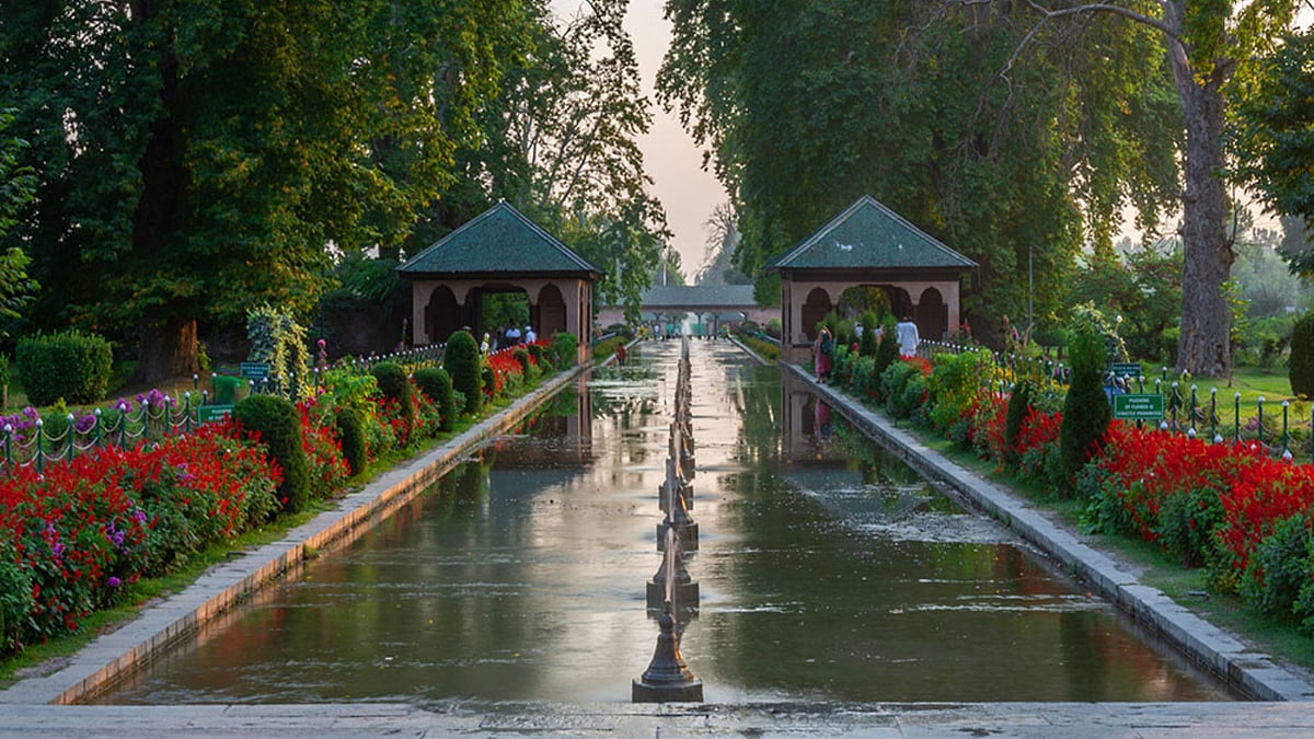 Mughal Gardens Kashmir